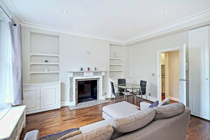 1 Bedroom Flat To Rent In Royal Court House, Sloane Street, London, SW1X