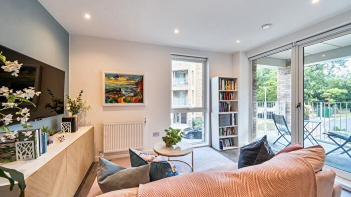 1 Bedroom Flat For Sale In Peart House, NW7