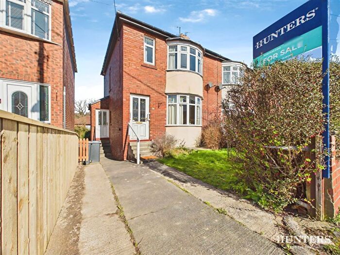 2 Bedroom Semi-Detached House For Sale In Summerdale, Consett, DH8