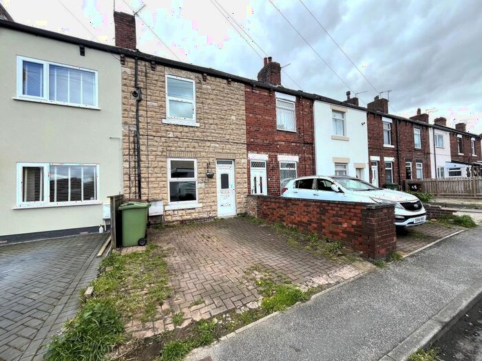 2 Bedroom Property To Rent In Church Lane, Featherstone, Pontefract, WF7