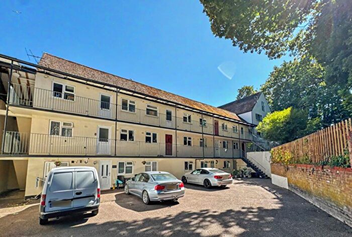 1 Bedroom Apartment For Sale In Flat, Chilton Court, Belstead Avenue, Ipswich, Suffolk, IP2