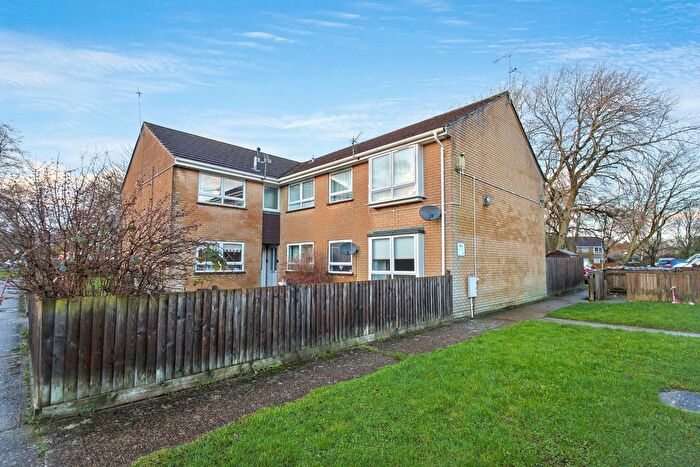 2 Bedroom Flat For Sale In Joys Road, Three Legged Cross, Wimborne, BH21
