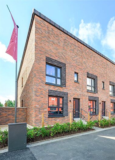 2 Bedroom Terraced House For Sale In French Street, Dalmarnock, Glasgow, G40