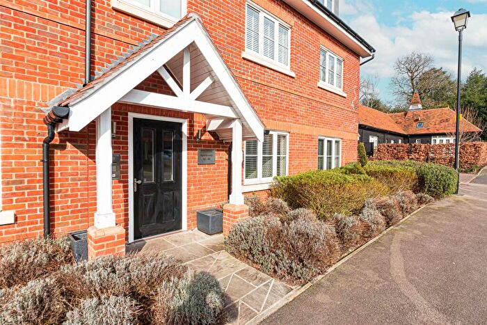 2 Bedroom Apartment To Rent In Bryan Gardens, Bracknell, RG42