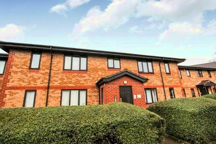 1 Bedroom Flat To Rent In Kern Close, Southampton, Hampshire, SO16