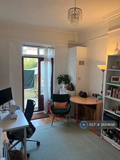 1 Bedroom Flat To Rent In Finsbury Park, London, N4