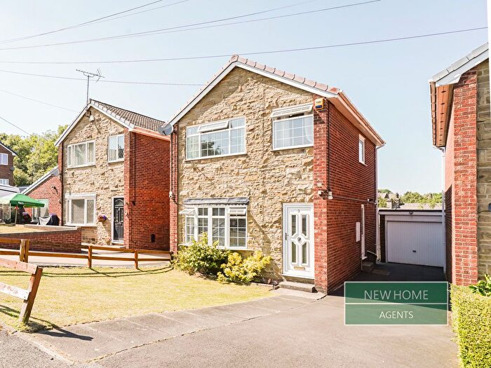 3 Bedroom Detached House For Sale In Troy Rise, Morley, Leeds, LS27