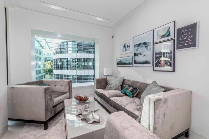 1 Bedroom Flat To Rent In Sugar Quay, Landmark Place, London, EC3R