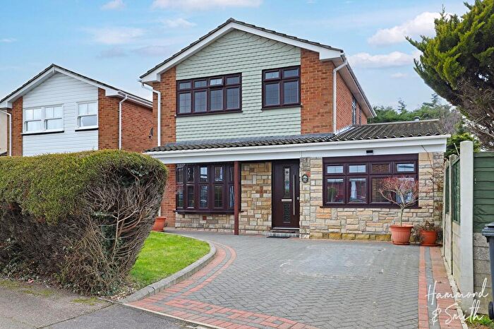 3 Bedroom Detached House For Sale In Thornhill, North Weald, CM16