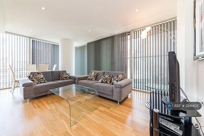 2 Bedroom Flat To Rent In Landmark West Tower, London, E14