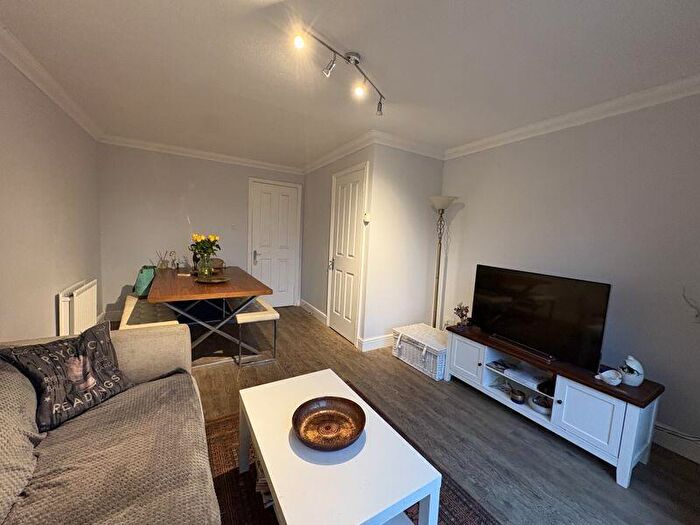 2 Bedroom End Of Terrace House To Rent In Burrell Green, Cuckfield, RH17