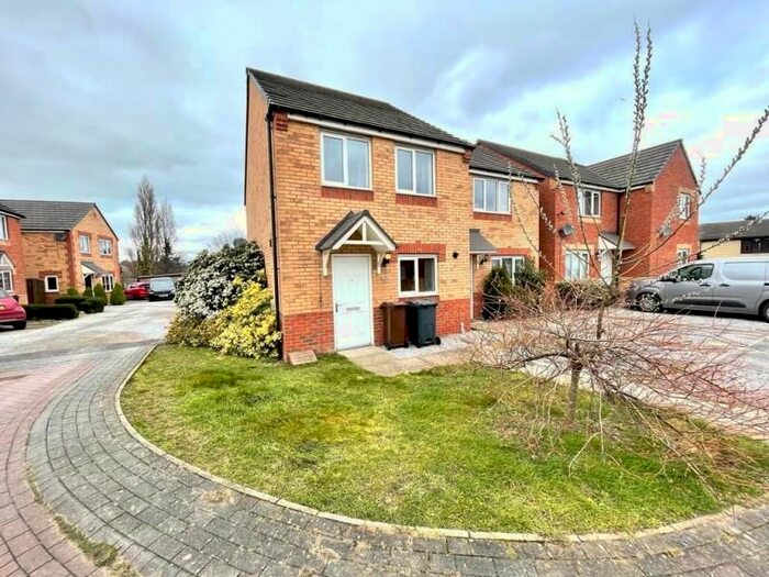 3 Bedroom Semi-Detached House To Rent In Stone Croft, Barnsley, S70