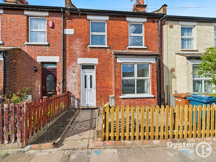 4 Bedroom Terraced House To Rent In Gordon Road, Harrow, HA3