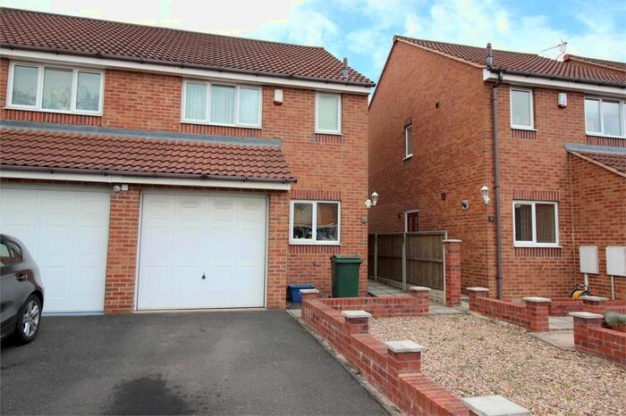 3 Bedroom Semi-Detached House To Rent In Kieran Close, Dinnington, Sheffield, S25