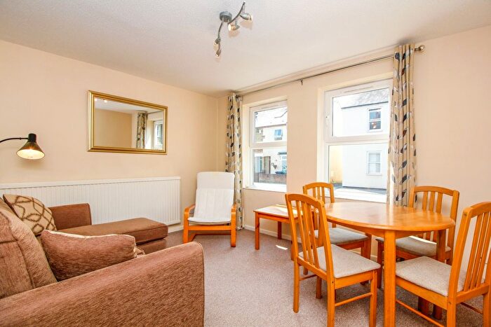 1 Bedroom Flat To Rent In New High Street, Headington, Oxford, OX3