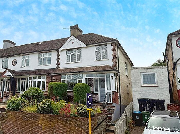 3 Bedroom End Of Terrace House To Rent In Shendish Edge, Hemel Hempstead, HP3
