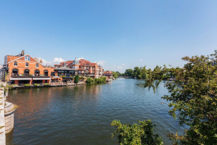 3 Bedroom Apartment For Sale In Eton Riverside, King Stable Street, SL4