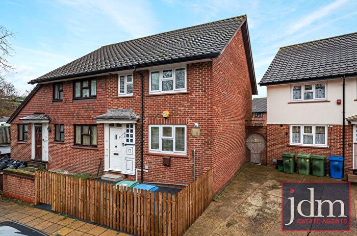 3 Bedroom End Terrace House To Rent In Delaford Road, London, SE16