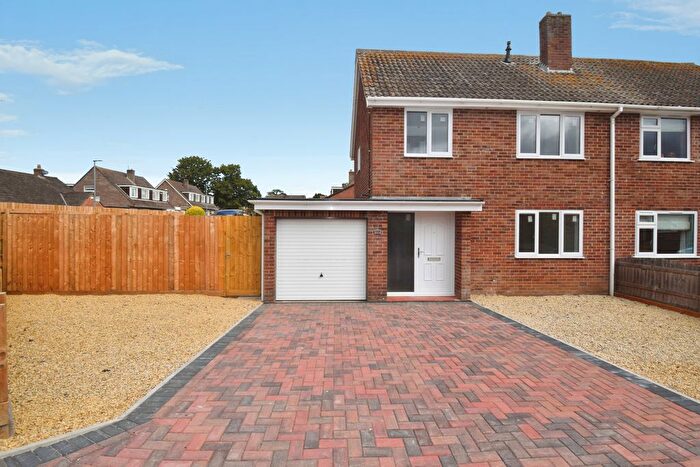 3 Bedroom Semi-detached House For Sale In Alfoxton Road, Bridgwater, Somerset, TA6