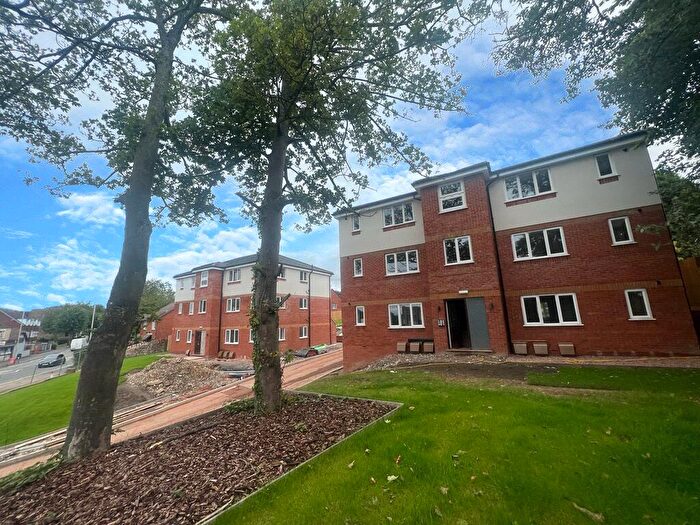 2 Bedroom Flat To Rent In Dixons Green Road, Dudley, West Midlands, DY2