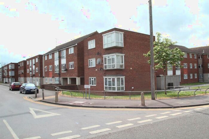 1 Bedroom Apartment To Rent In Ibscott Close, Dagenham, RM10