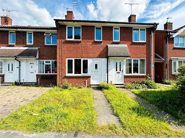 2 Bedroom Terraced House For Sale In Portholme Road, Selby, YO8