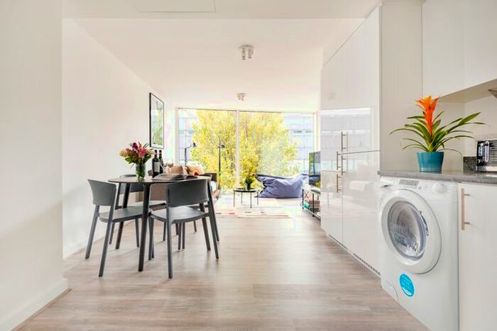 1 Bedroom Flat To Rent In Kentish Town Road, London, NW1