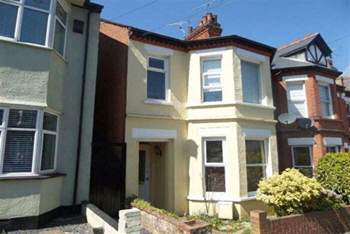 Flat To Rent In Victoria Drive, Leigh On Sea, SS9
