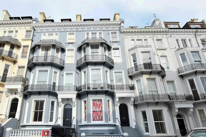 2 Bedroom Flat To Rent In Warrior Square, Hastings, East Sussex, TN37
