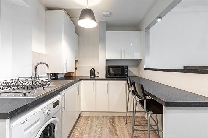 2 Bedroom Flat For Sale In Magdala Terrace, Galashiels, TD1