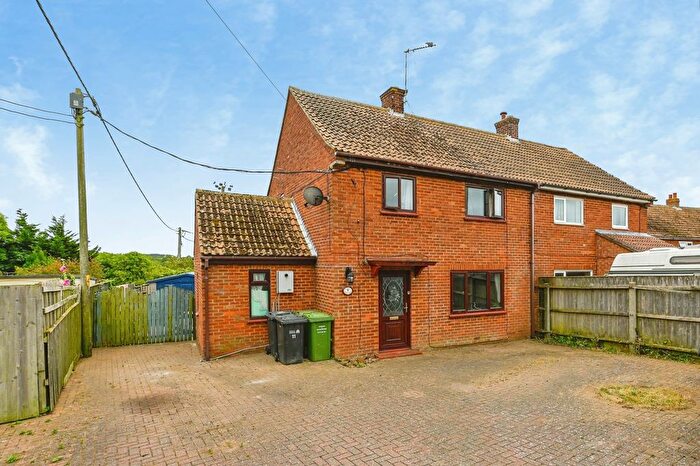 3 Bedroom Semi Detached House For Sale In Jarvie Close, Sedgeford, Hunstanton, Norfolk, PE36