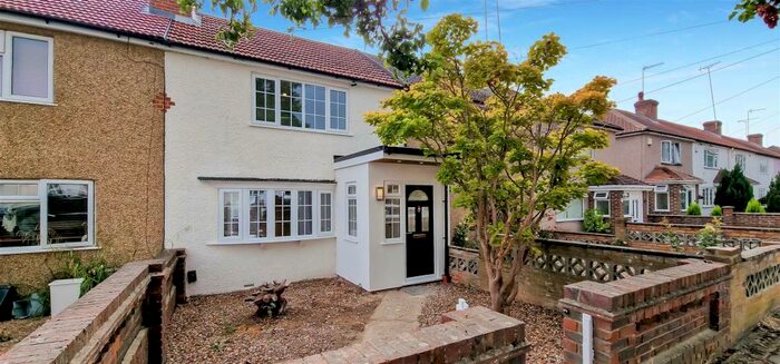 3 Bedroom House To Rent In Dawson Avenue, Orpington, BR5