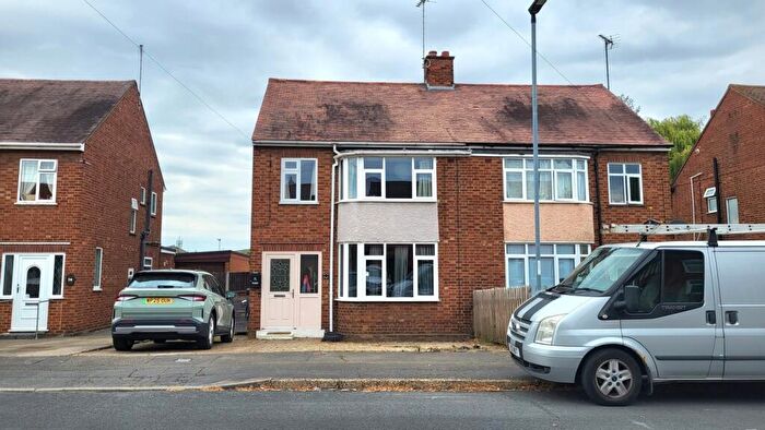 4 Bedroom Semi-Detached House For Sale In Mead Close, Walton, Peterborough, PE4