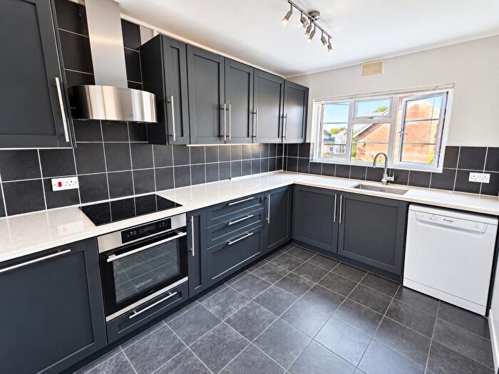 2 Bedroom Flat To Rent In Banister Grange, Banister Road, Southampton, SO15