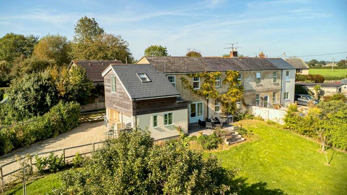 5 Bedroom Semi-Detached House For Sale In Shop Lane, Wingfield, BA14