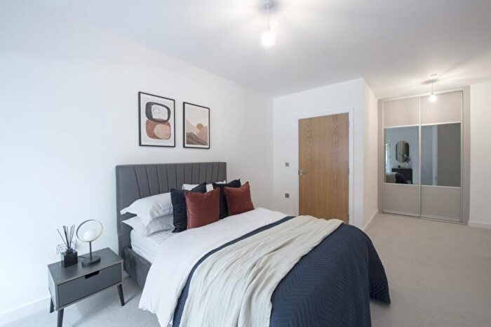 3 Bedroom Flat To Rent In Florence House, Colindale, NW9