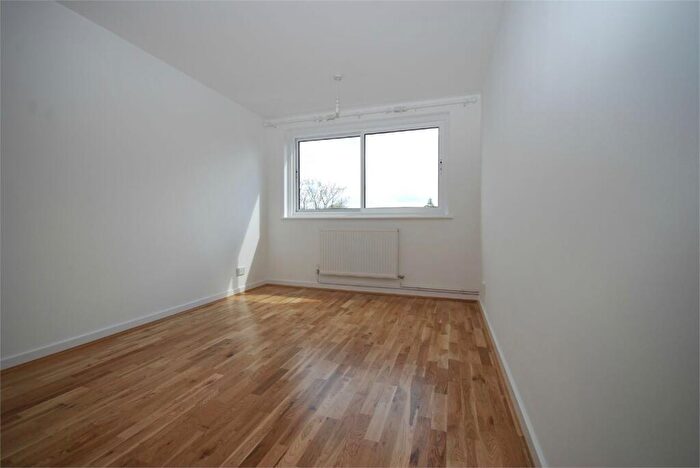 2 Bedroom Apartment To Rent In Westpoint, Shortlands Grove, Bromley, BR2