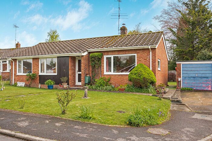 3 Bedroom Detached Bungalow For Sale In Heatherfield, Buriton, Hampshire, GU31