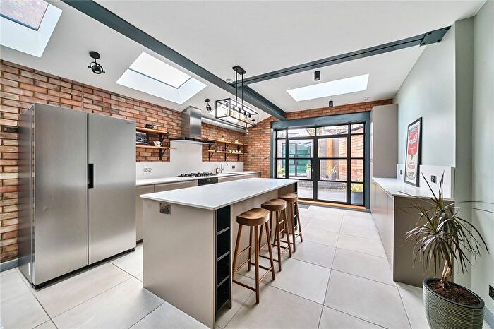 5 Bedroom Terraced House To Rent In St. Ann's Road, Harringay, London, N15