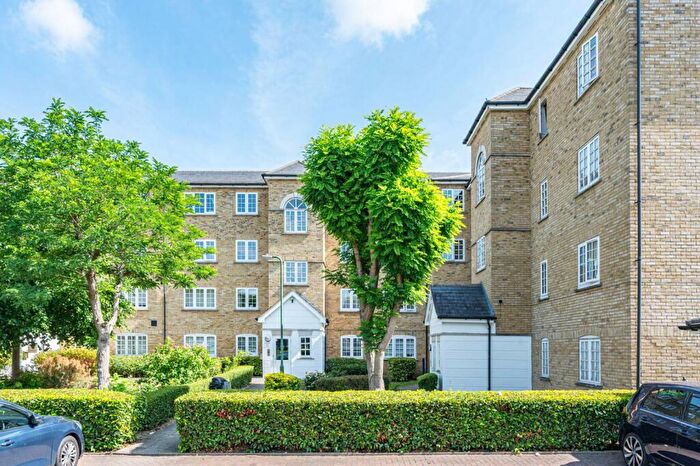 2 Bedroom Flat To Rent In Elizabeth Fry Place, Woolwich, London, SE18