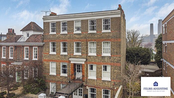 2 Bedroom Flat To Rent In Park Place House, Park Vista, Greenwich, SE10