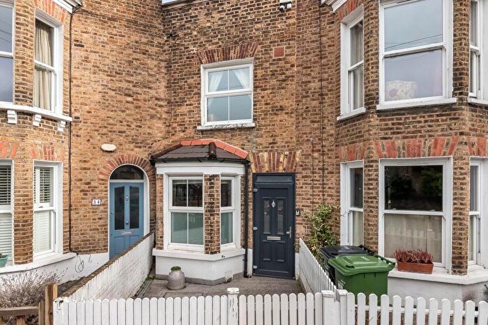 2 Bedroom House For Sale In Rommany Road, West Norwood, London, SE27