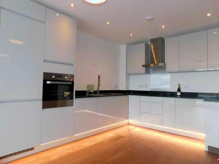 2 Bedroom Flat To Rent In Avonside House, East Station Road, PE2