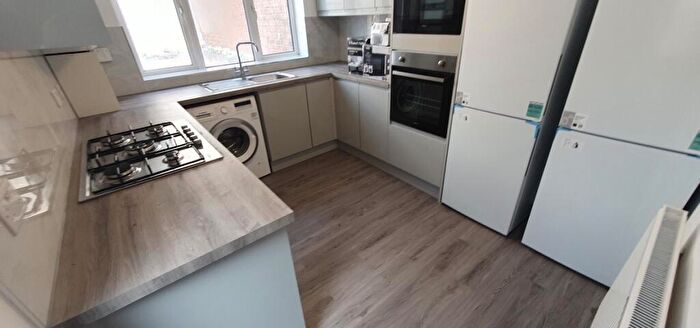 5 Bedroom House To Rent In Moy Road, Cathays, CF24