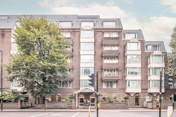 3 Bedroom Flat To Rent In Park Road Regents Park, NW8