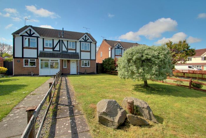 3 Bedroom Semi-Detached House To Rent In The Chase, Markfield, LE67