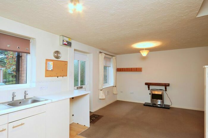 1 Bedroom Terraced House To Rent In Foxdale Drive, Brierley Hill, DY5