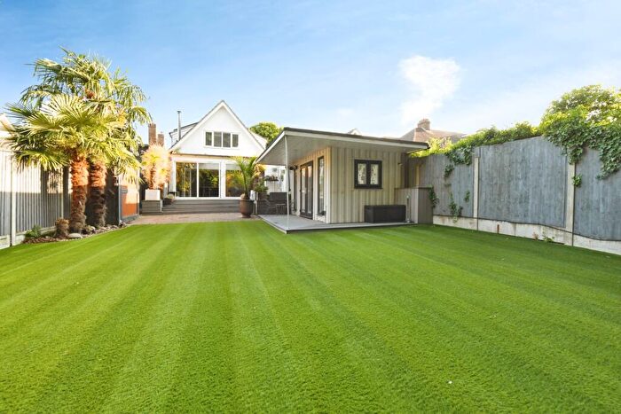 5 Bedroom Detached House For Sale In Eastwood Old Road, Leigh-on-Sea, Essex, SS9