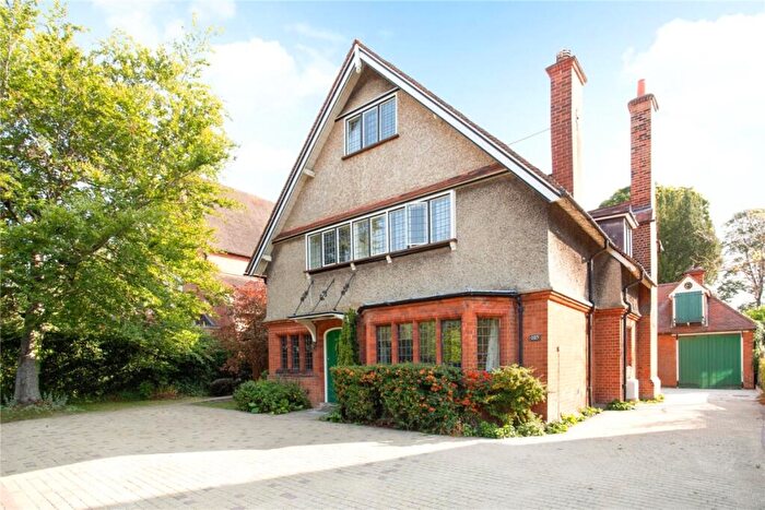 5 Bedroom Detached House To Rent In Alexandra Road Farnborough, GU14