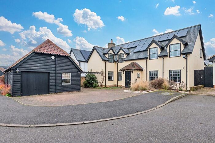 4 Bedroom Detached House For Sale In Cassander Close, Fowlmere, SG8